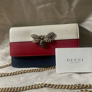 Gucci queen bee shoulder bag